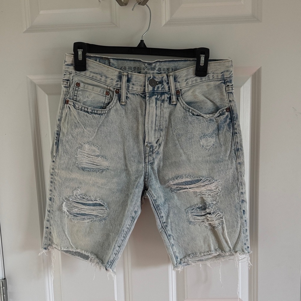 American Eagle Distressed Light Wash Cutoff Denim Shorts Waist 28 Festival